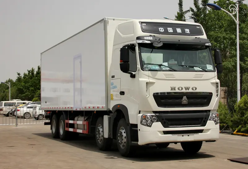 HOWO T7H 8X4 Cargo Trucks-3