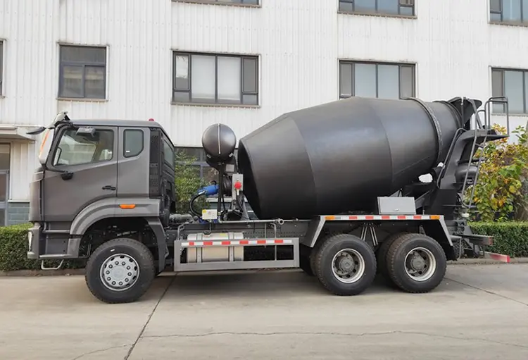 SINOTRUCK HOWO 6×4 Cement Tanker Truck-2