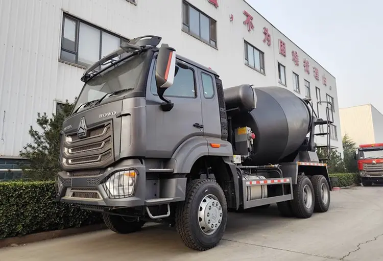 SINOTRUCK HOWO 6×4 Cement Tanker Truck
