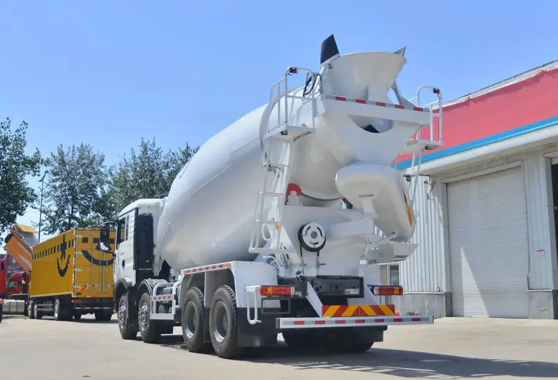 sinotruk concrete mixer truck-3